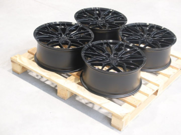 Set Of Jr46 19X8,5 Et45 5X112 Gloss Black