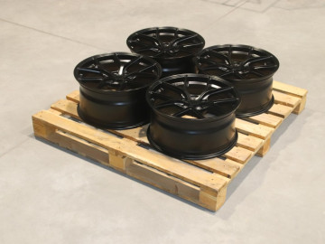 Set Of Sl01 18X8,5 Et38 5X114,3 Matt Black