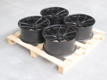 Set Of Sl01 19X9 Et35 5X114,3 Matt Black