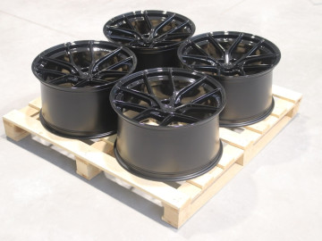 Set Of Sl01 20X11 Et30 5X112 Gloss Black