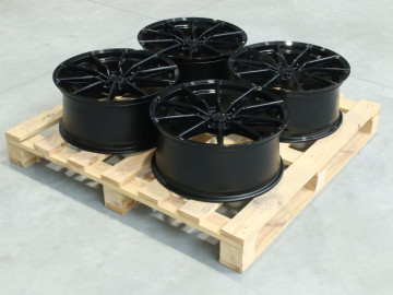 Set Of Sl02 19X8,5 Et45 5X114,3 Gloss Black