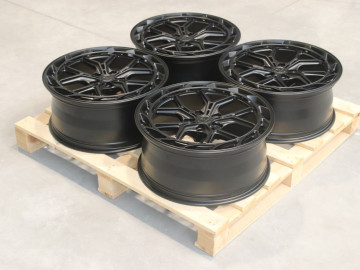 Set Of Vsr8 21X9 Left Right Et40 5X114,3 Satin Black