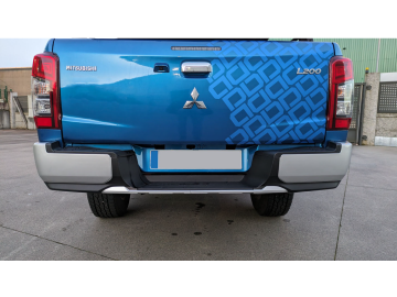 Substituição do pára-choques traseiro Triton