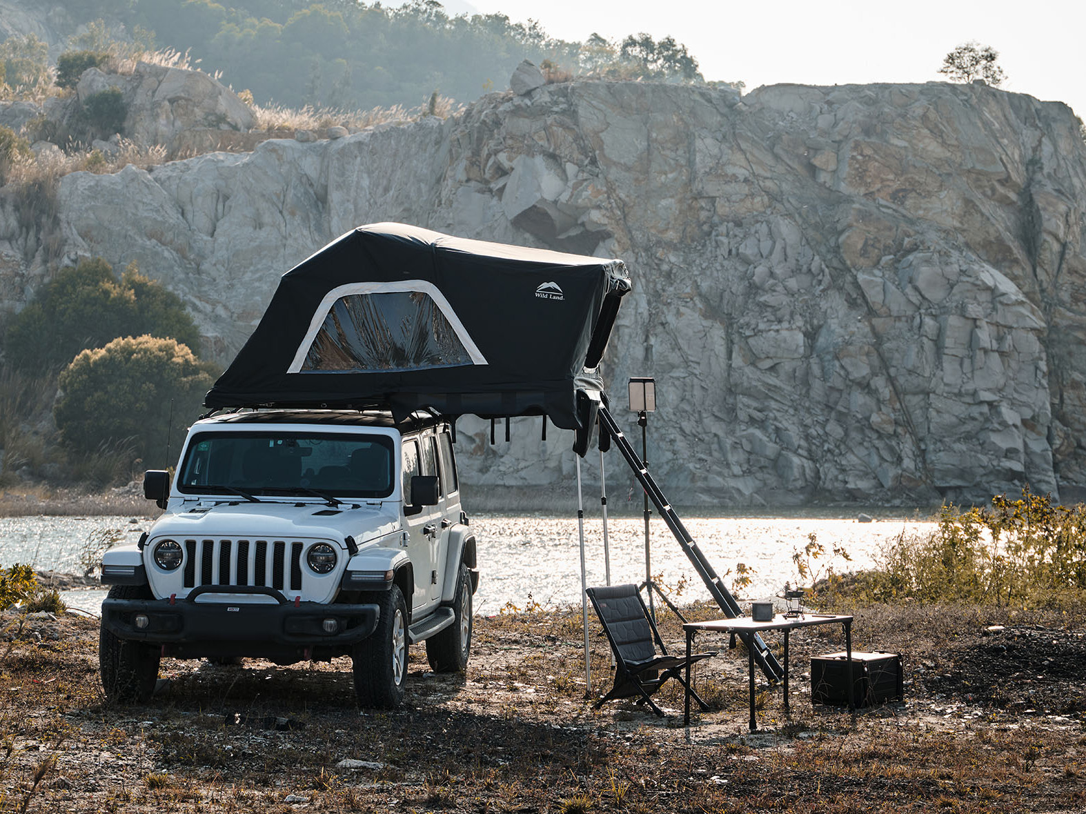 Tenda de Tejadilho WILDLAND VAGALUME PRO 140