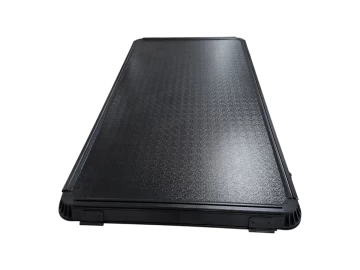 Tenda de tejadilho tipo cuña Offroad modelo de alumínio Nomad Pro T-600 V2