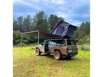 Tenda de tejadilho tipo cuña Offroad modelo de alumínio Nomad Pro T-600 V2
