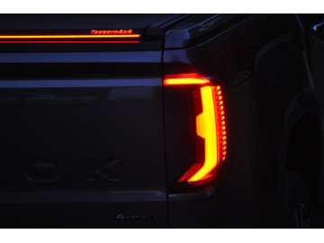 Tessera Roll Cobertura Rígida Retrátil Manual para Volkswagen Amarok 2023+ Aventura
